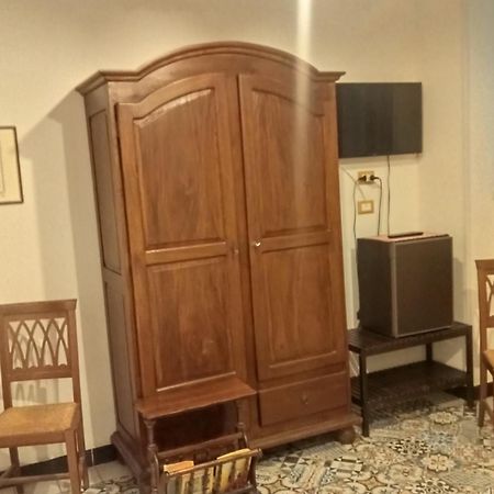 Tribunale Room Basement ปาแลร์โม ภายนอก รูปภาพ
