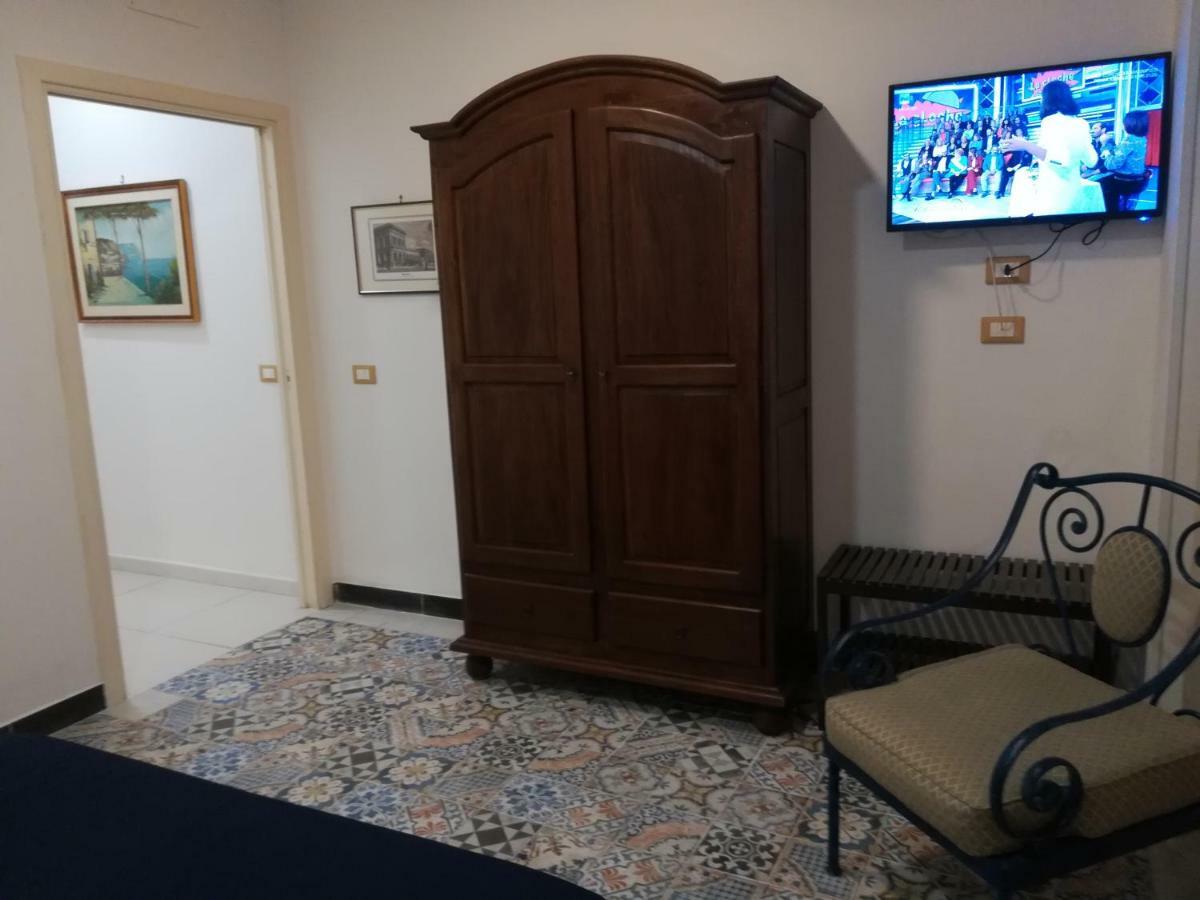 Tribunale Room Basement ปาแลร์โม ภายนอก รูปภาพ